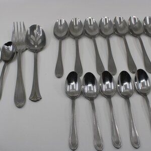 Oneida Silver wear 17 Pieces 2 Serving 7 Spoons 6 Teaspoons 1 Butter Knife